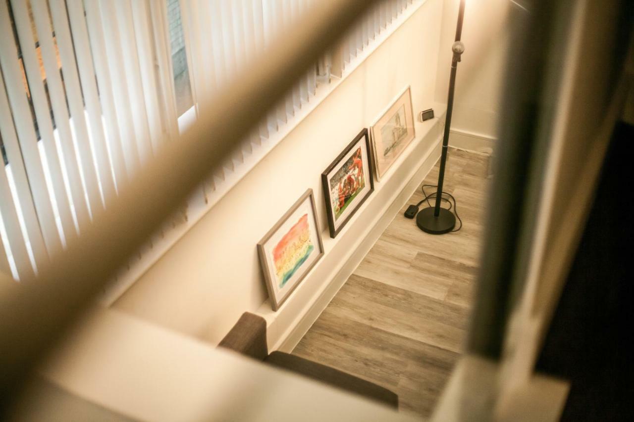 New York Loft Style Serviced In Centre Apartment Liverpool