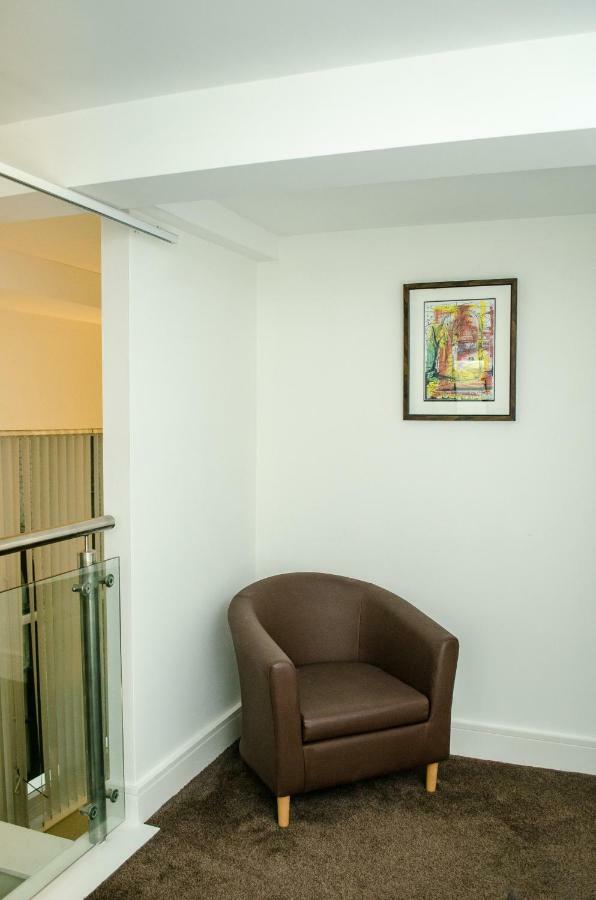 New York Loft Style Serviced In Centre Apartment Liverpool
